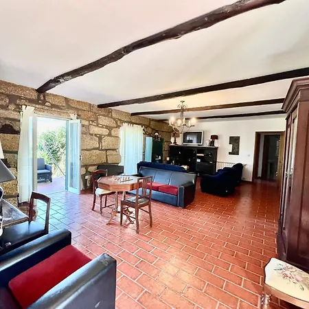 Quinta Do Casarao By Vinteoito - Com Piscina Lantställe